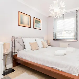 Piastowska By Renters Prestige Apartament